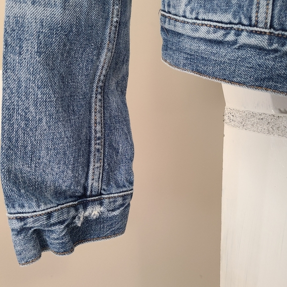 GAP 1969 | Denim Cropped Buttonup Jacket - Picture 6 of 7